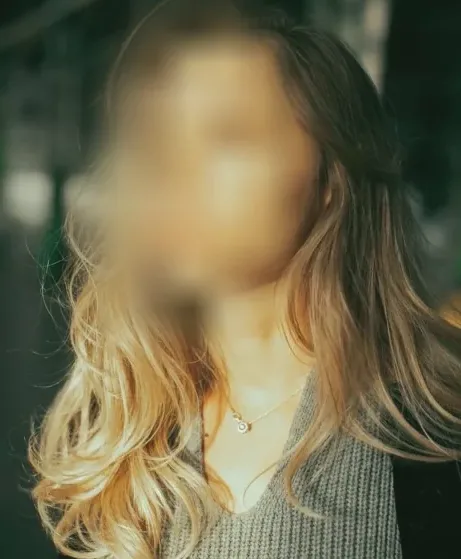Andrea, 40