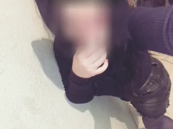 Anna, 33