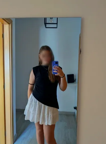 Mira, 18