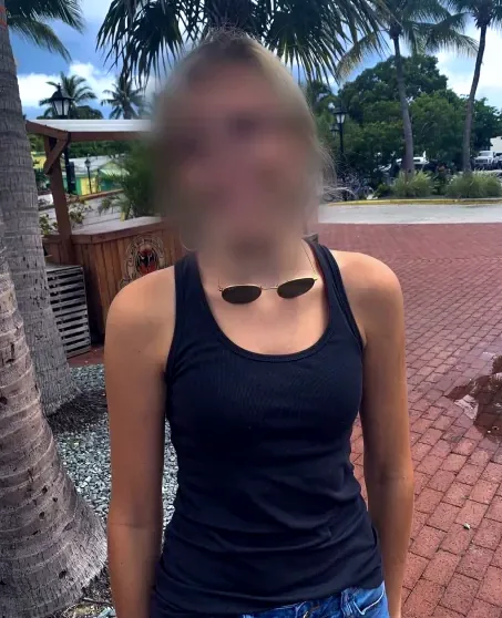 Pauline, 20